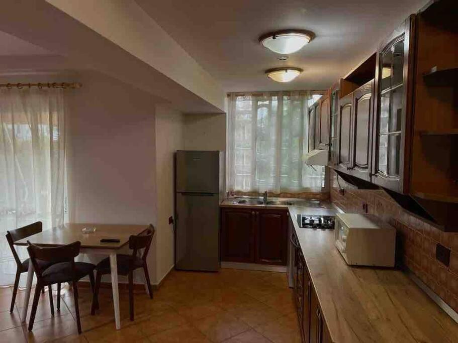 Apartment In Skanderbeg Square - Tirana Center 1 Экстерьер фото