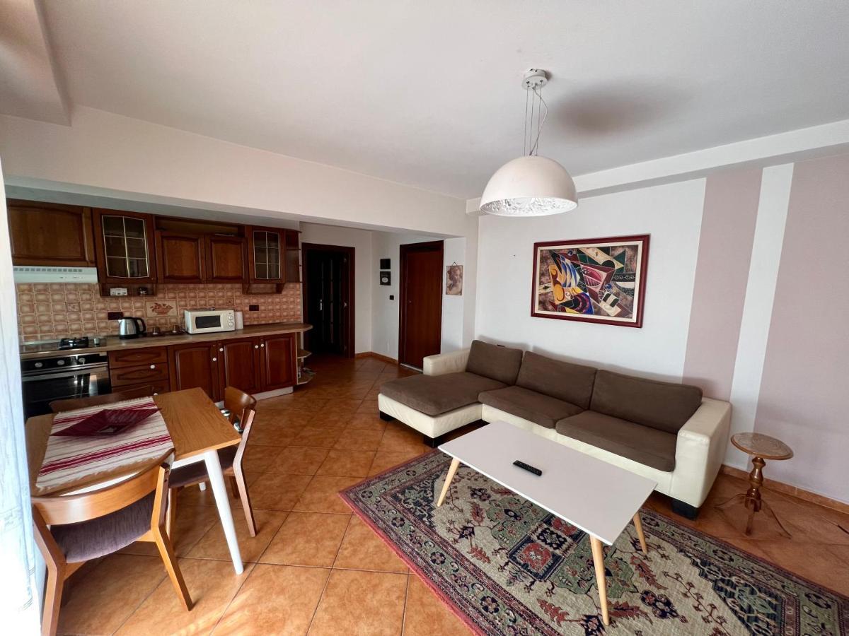 Apartment In Skanderbeg Square - Tirana Center 1 Экстерьер фото